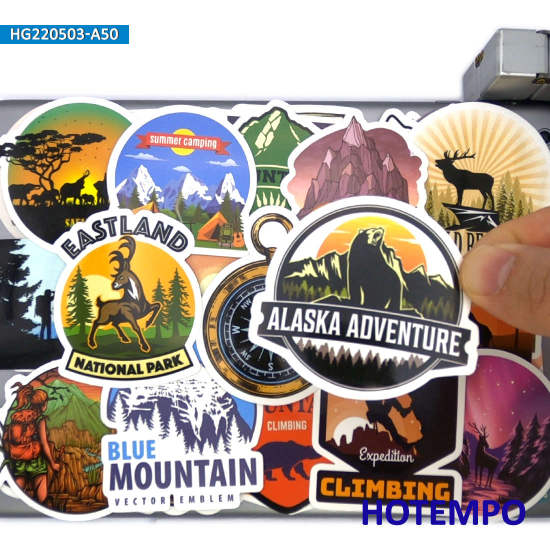 Outdoor Adventure World - ワールドトラベルステッカーセット、登山、キャンプ、ハイキング、アウトドアアドベンチャー、ラップトップ、車、電話、バイク用、面白いステッカーパック、50枚入り