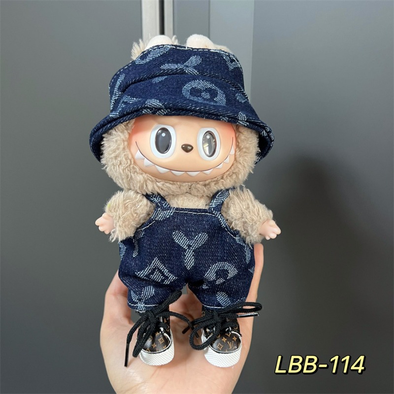 ヴィンテージプリントのつば広帽子とオーバーオールの組み合わせ - Outdoor Adventure Game のレビューと価格